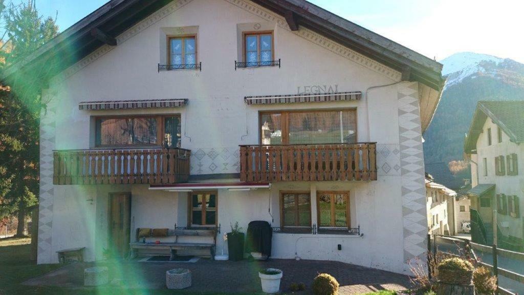Jambo Lägenhet Valchava Exteriör bild